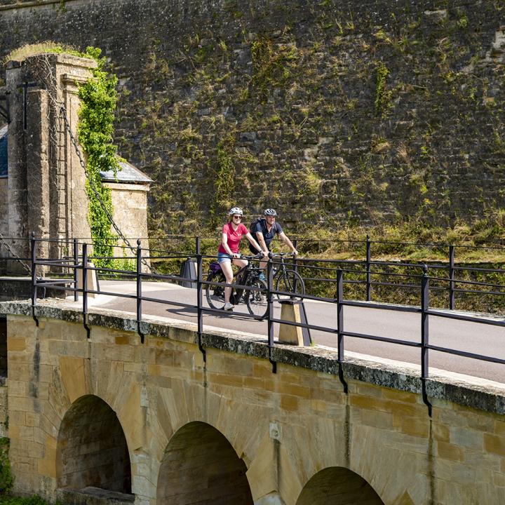 montmedy-et-cycliste5_slowtourismegrpauquay