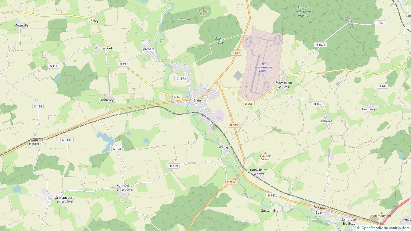 Rue des Casernes Etain